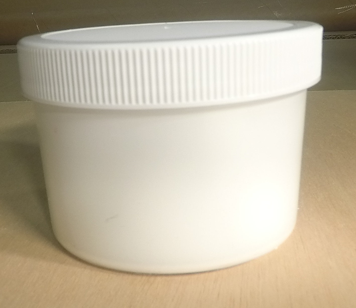 8 oz. Polyester Pigment White