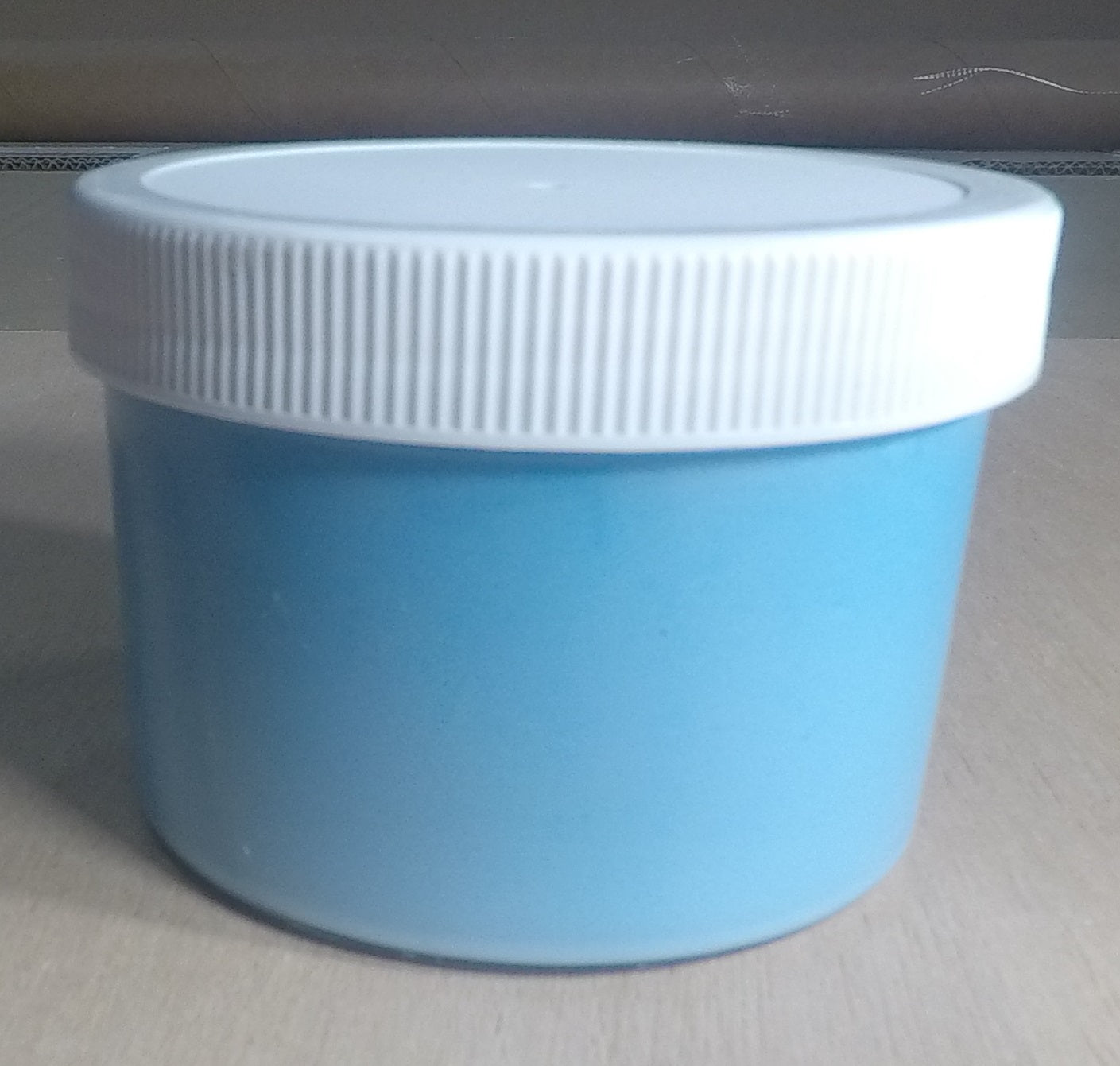 8 oz. Light Blue Pigment Polyester